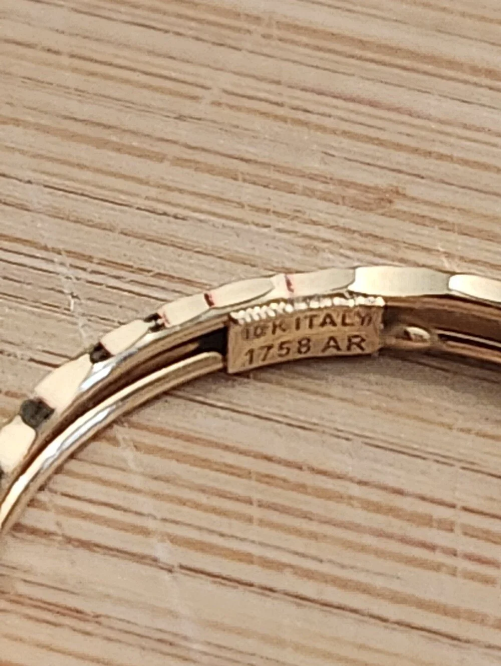10K Gold Band Ring - Yellow Gold Size 7